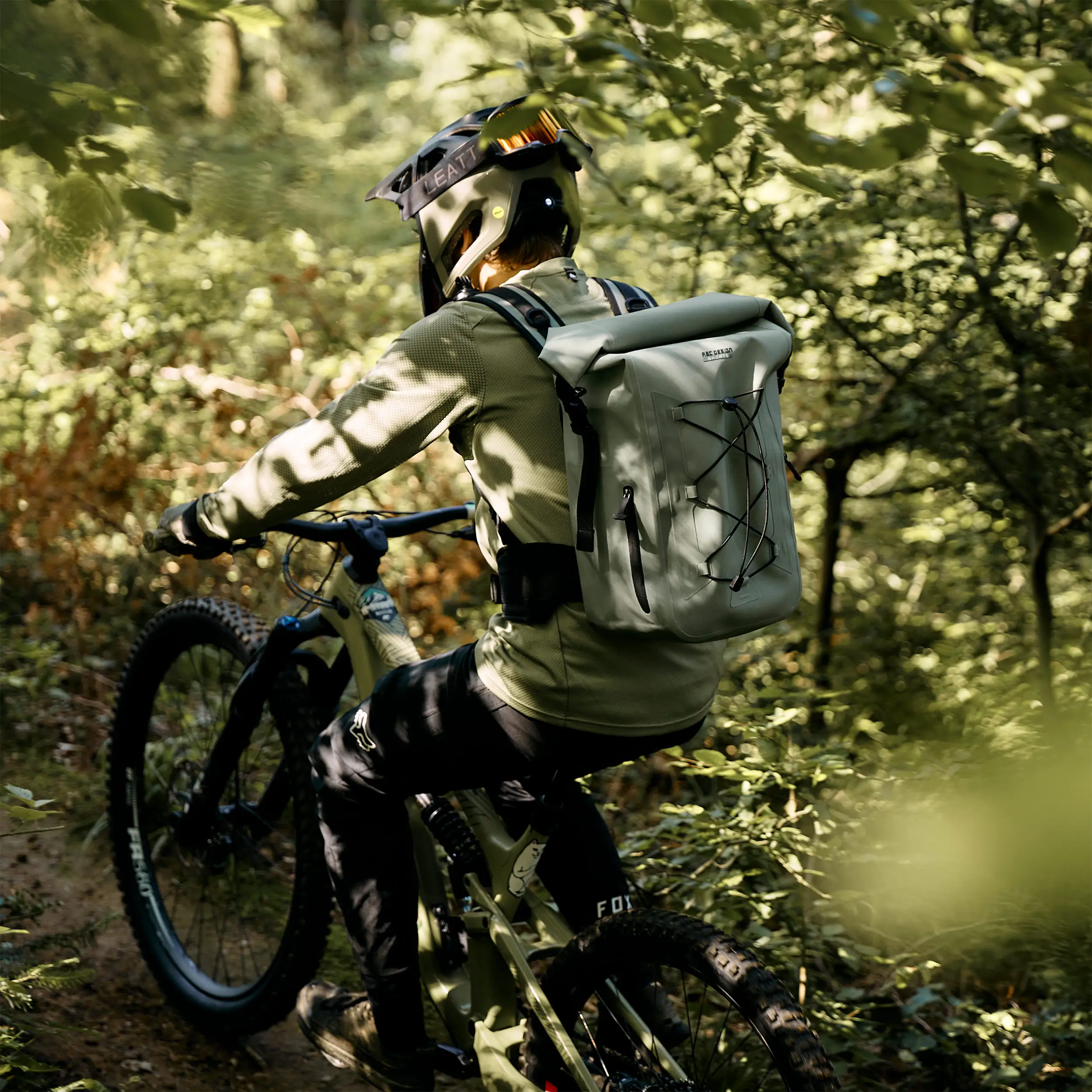 Sac à dos Premium Outdoor Lausanne 20L pour la ville et la nature - Pine