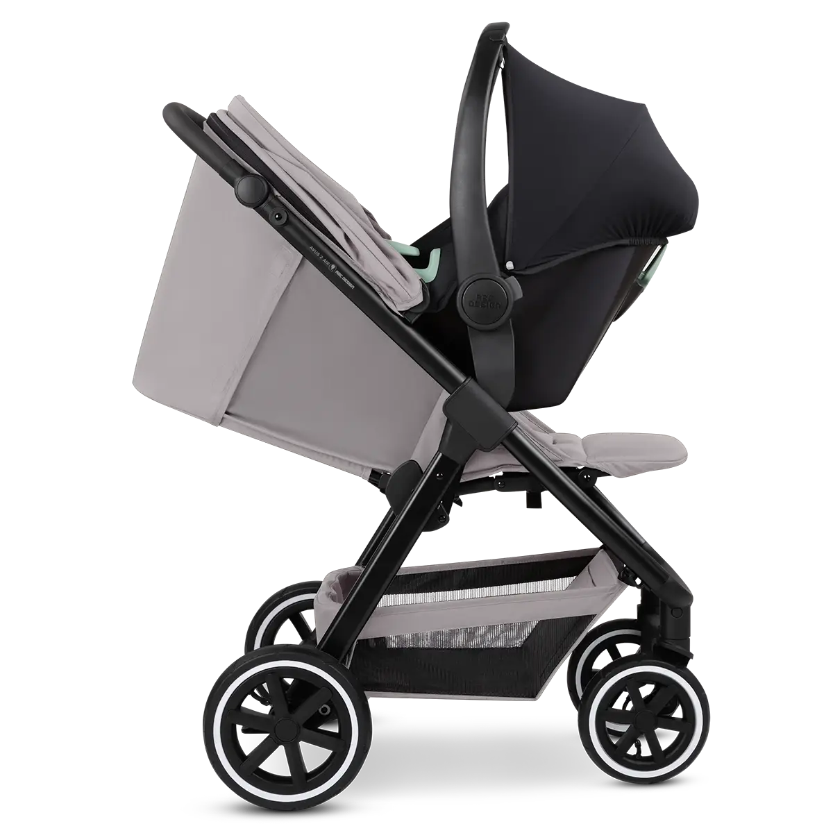 Mobile dès la naissance avec coque auto !