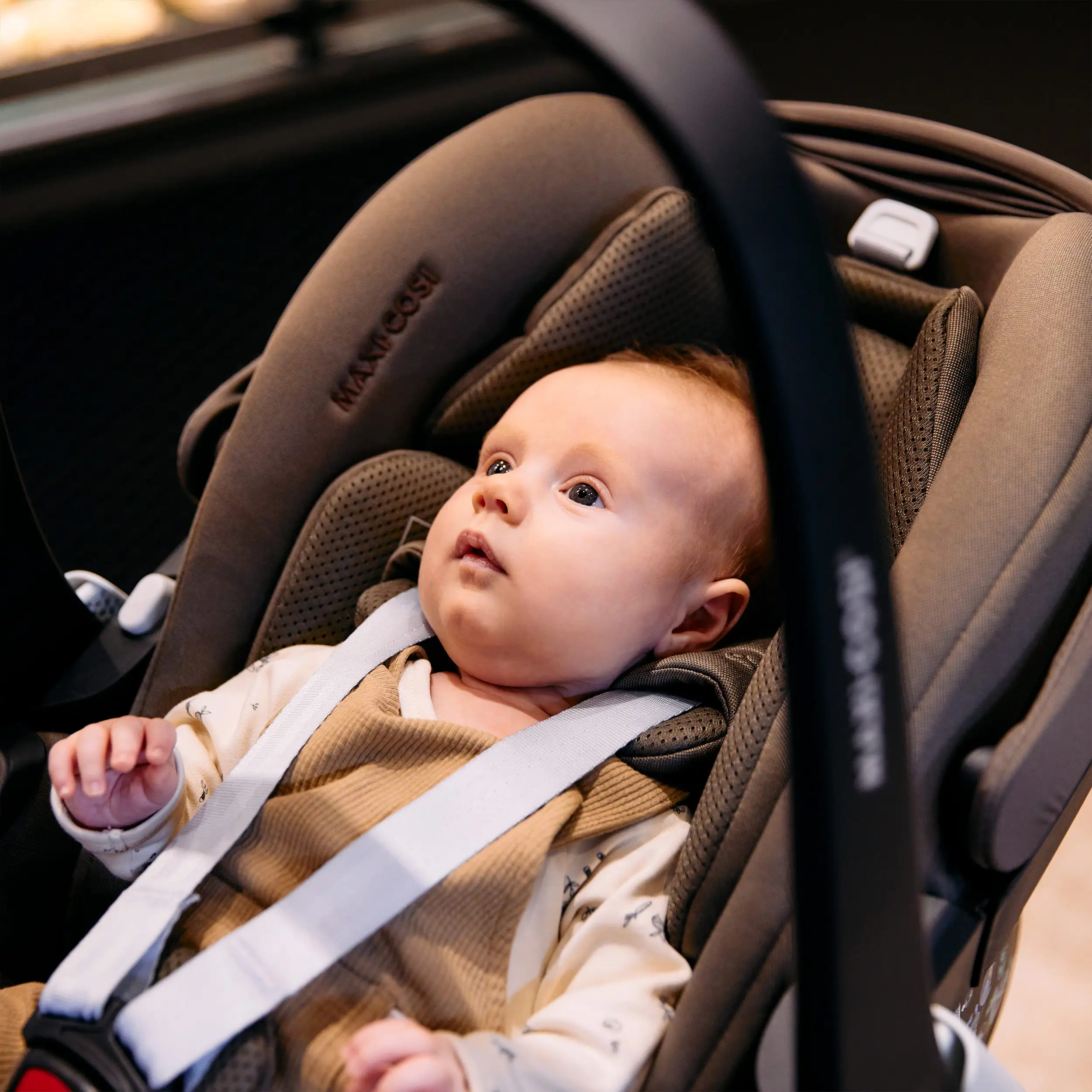 Ensemble poussette 3 en 1 Salsa 5 Air avec siège auto pour bébé Maxi Cosi Pebble 360 Pro 2 - Nature