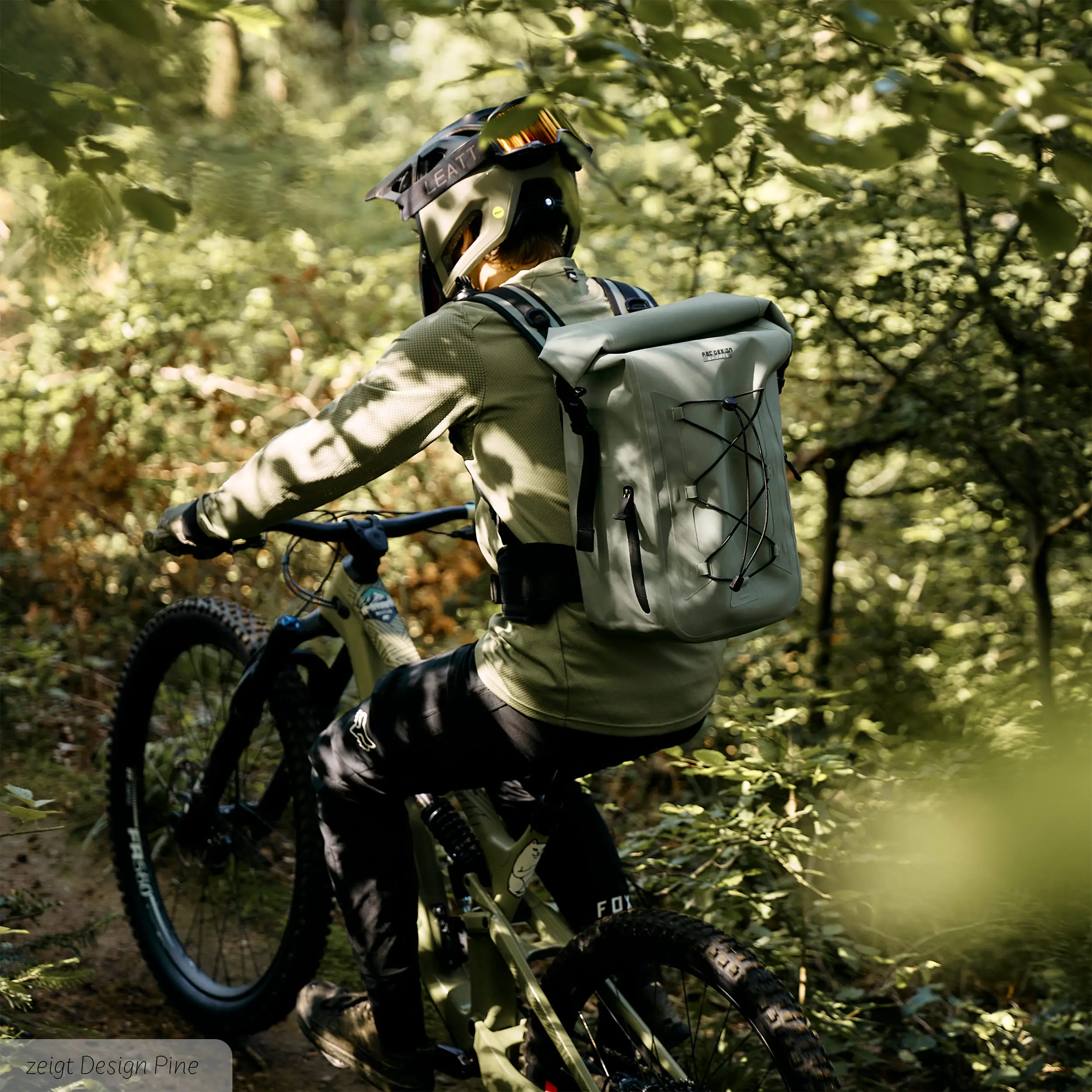 Sac à dos Premium Outdoor Lausanne 20L pour la ville et la nature - Ink