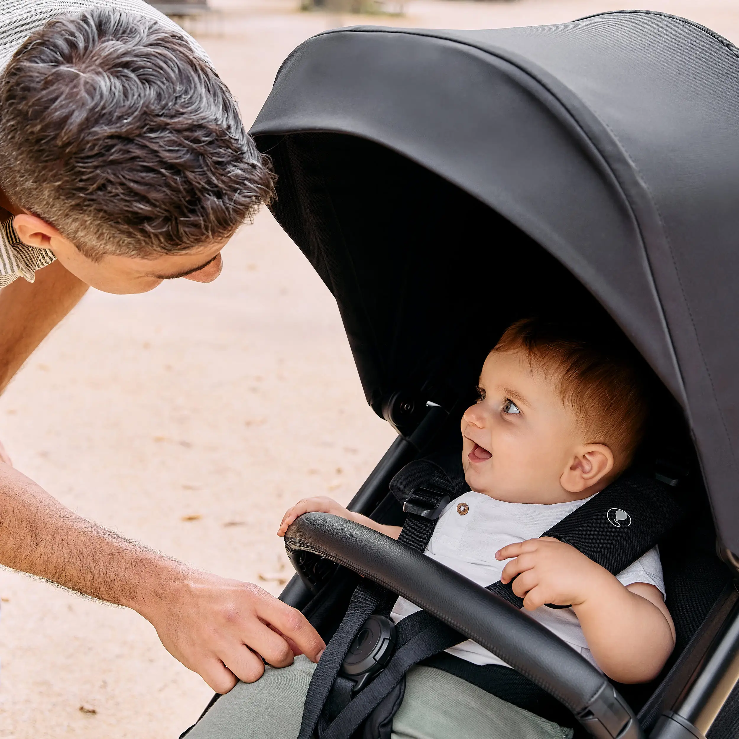 Poussette Avus 2 Air  avec pneus à air - Coal