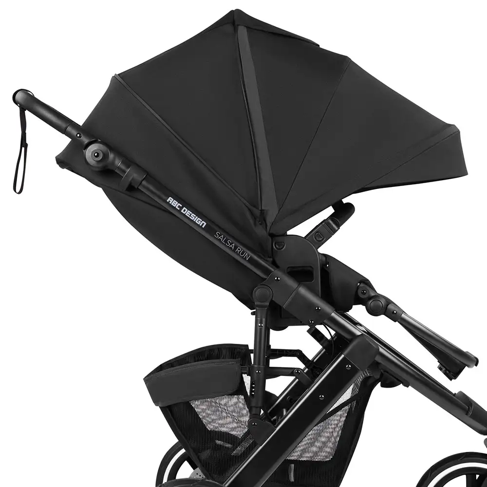 Pour toutes les promenades : poussette sport Plus